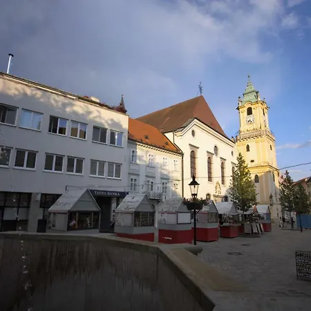 View Апартаменти *